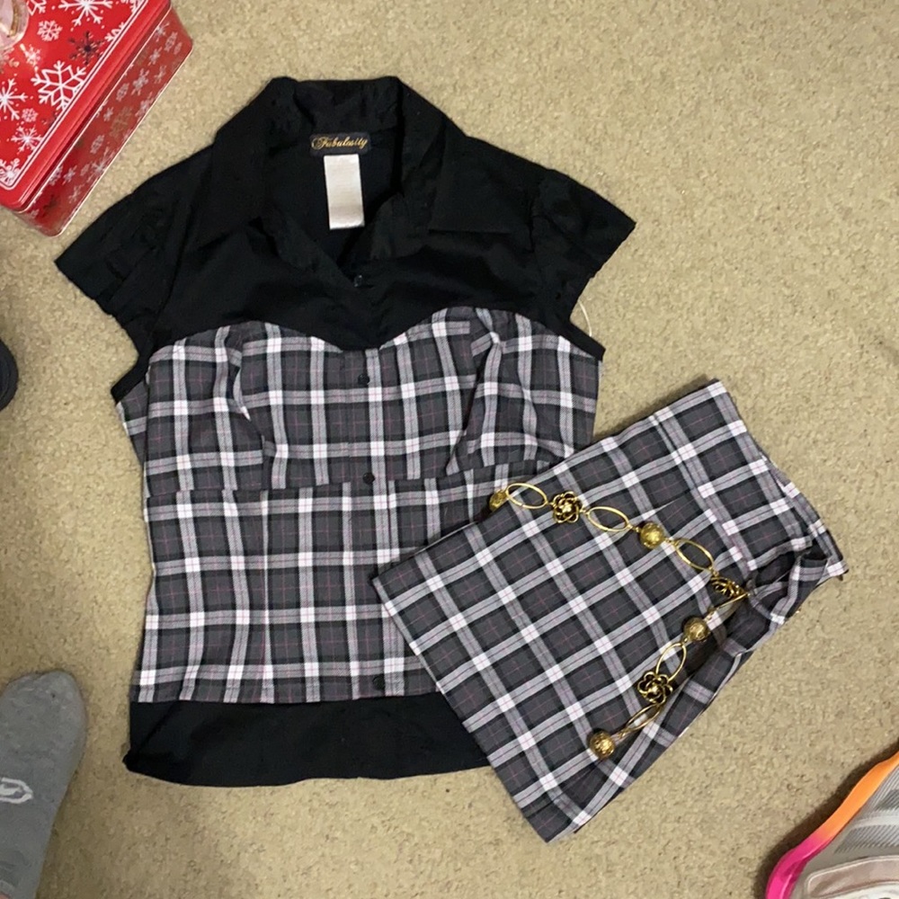 Brand New cute plaid outfit - Picture 9 of 12